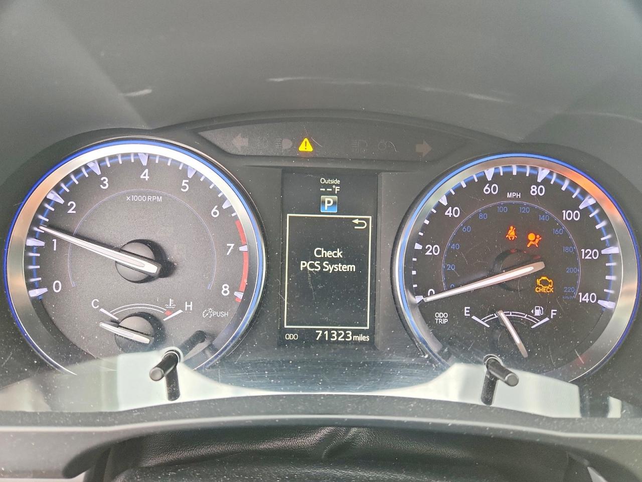 2014 TOYOTA HIGHLANDER