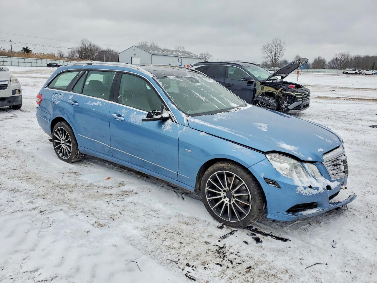 2012 MERCEDES-BENZ E-Class