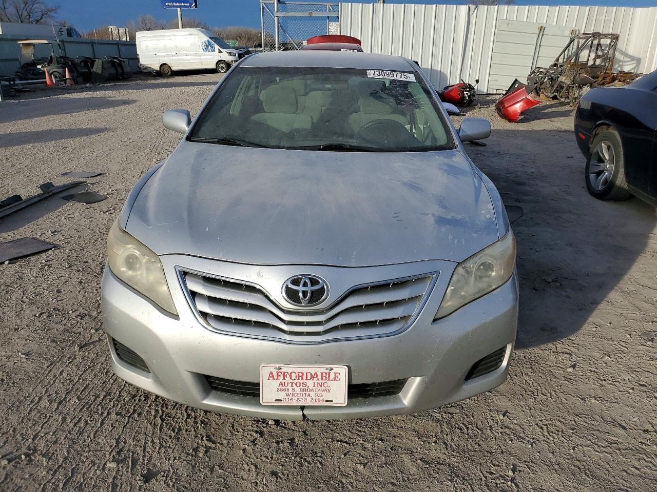 2011 TOYOTA CAMRY