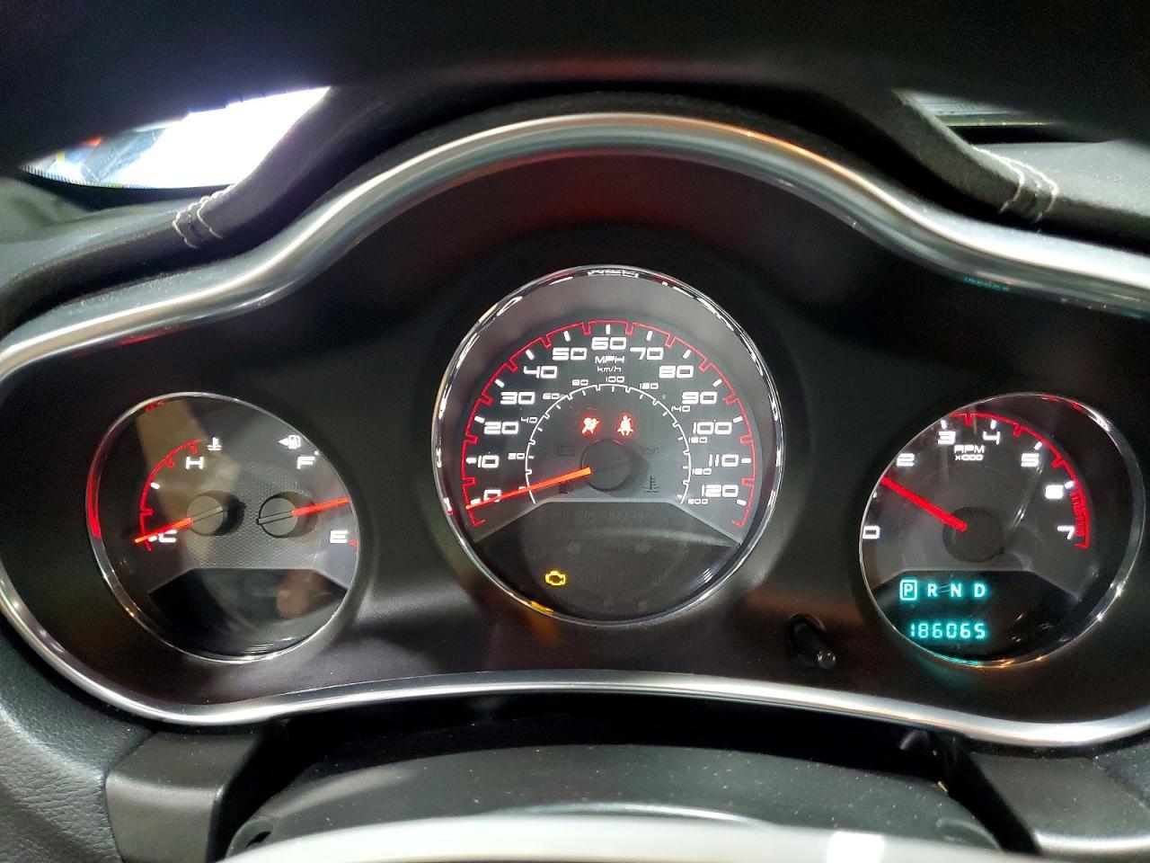 2013 DODGE Avenger