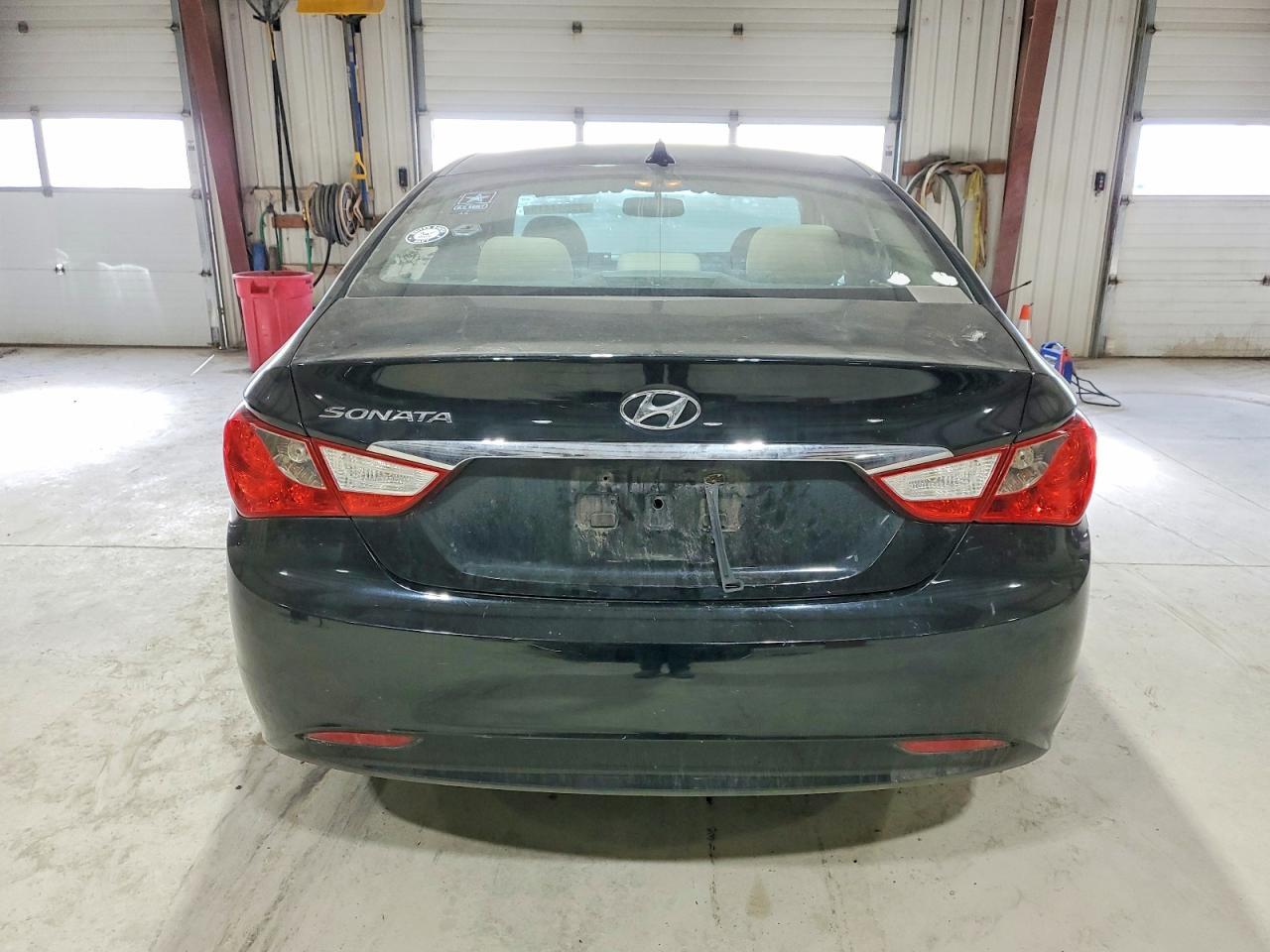 2011 HYUNDAI SONATA