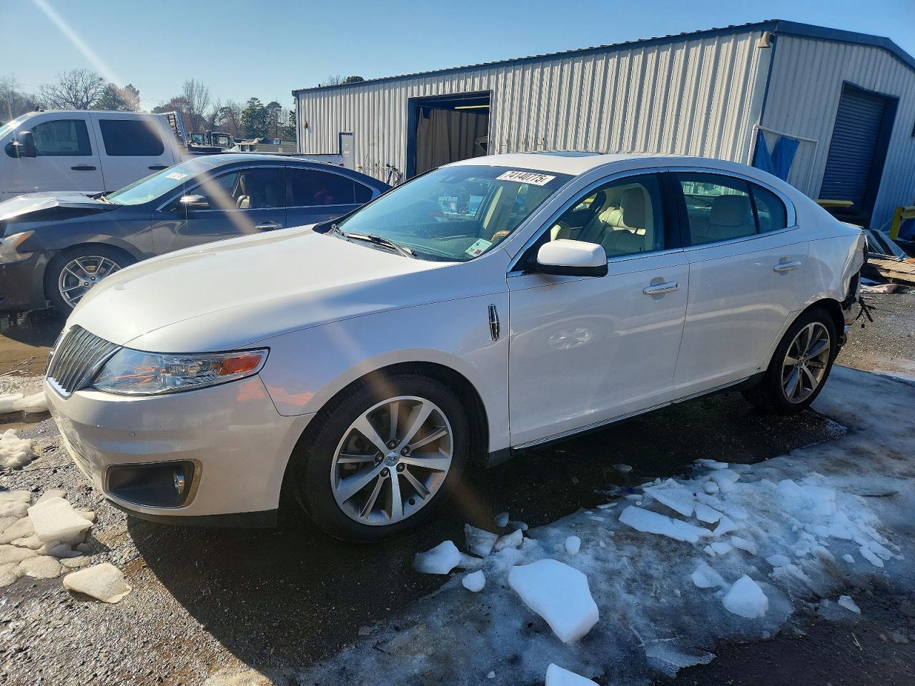 2011 LINCOLN MKS