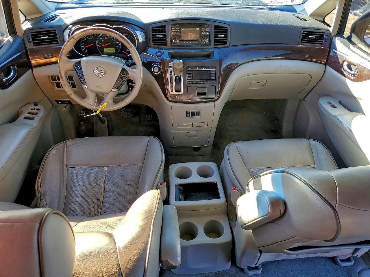 2014 NISSAN Quest