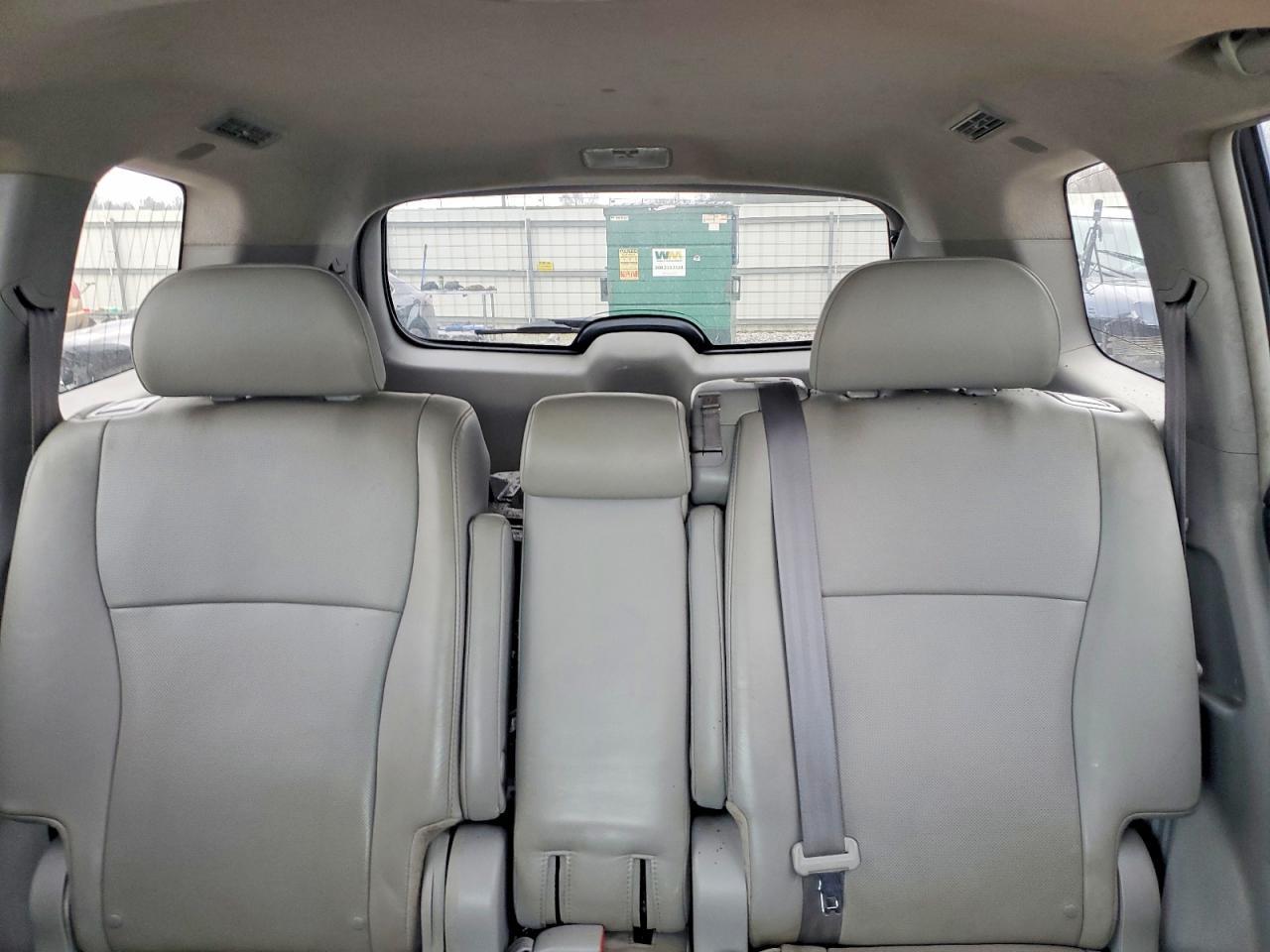 2013 TOYOTA HIGHLANDER