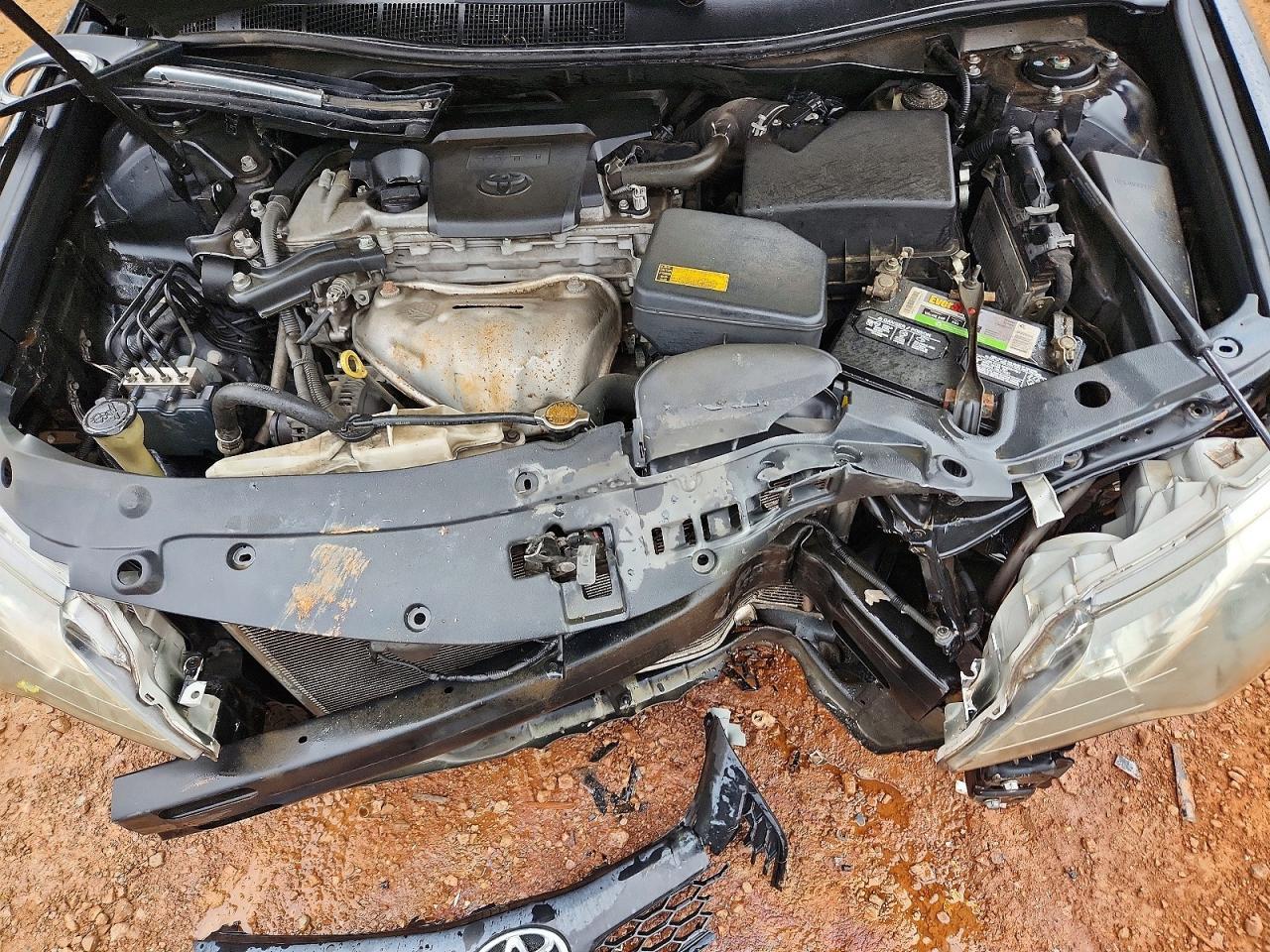 2014 TOYOTA CAMRY