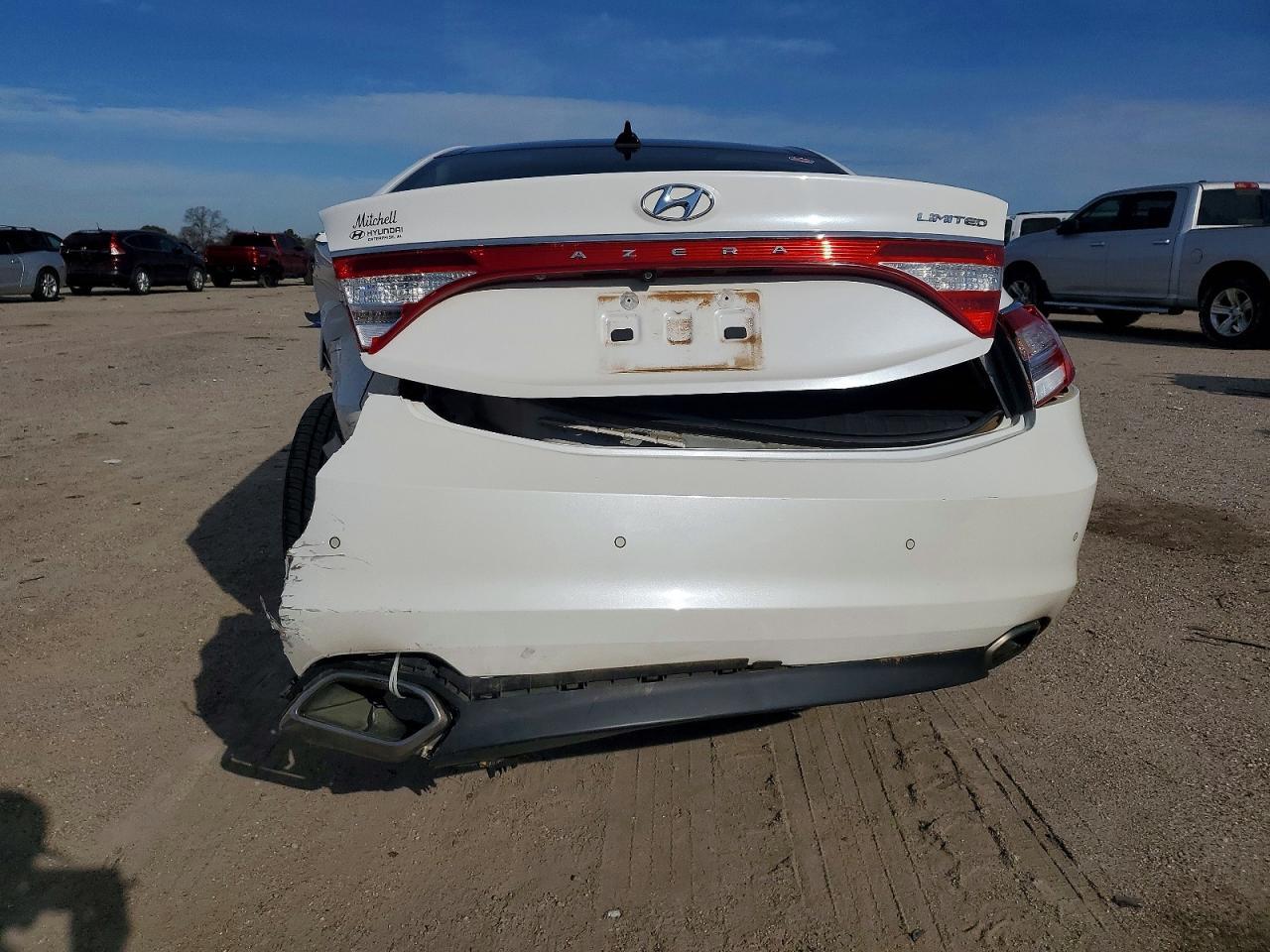 2015 HYUNDAI Azera