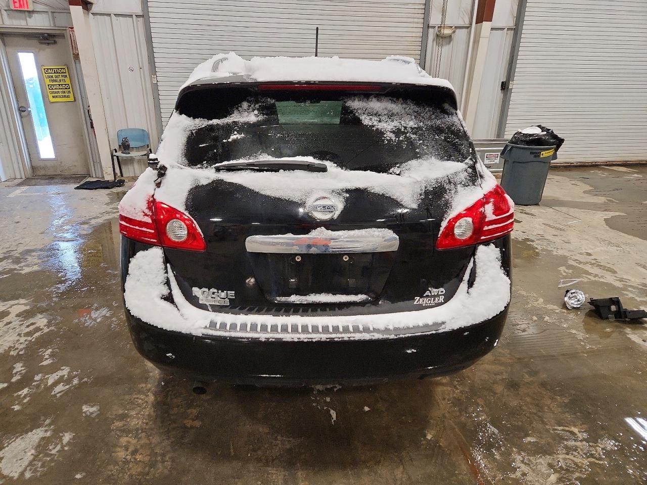 2015 NISSAN ROGUE