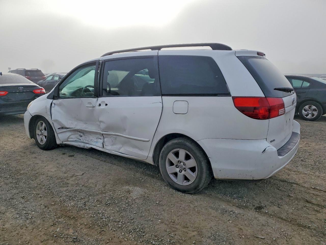 2005 TOYOTA SIENNA