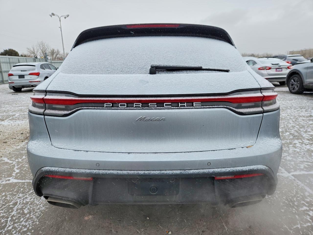 2022 PORSCHE Macan