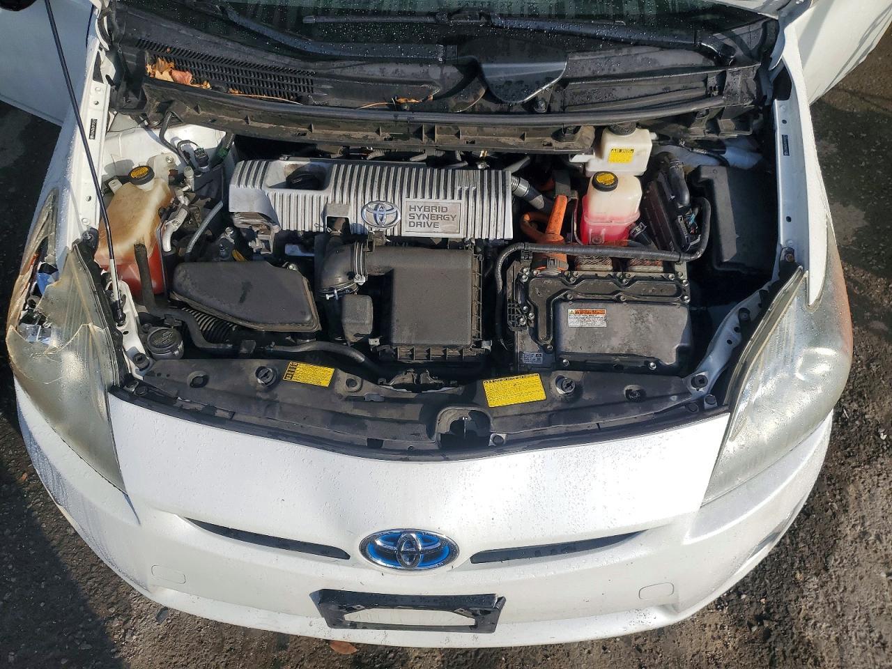 2011 TOYOTA PRIUS