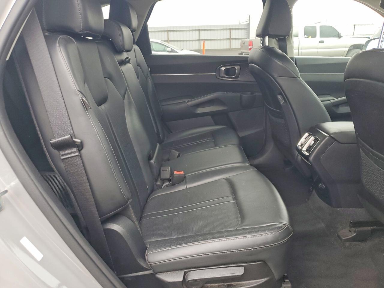 2025 KIA SORENTO