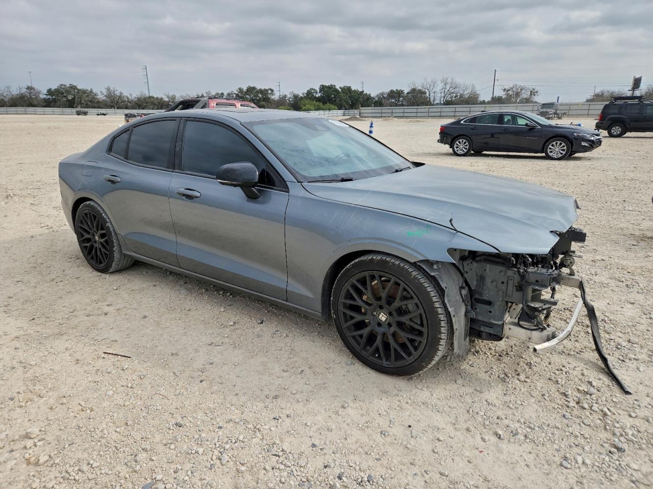 2019 VOLVO S60
