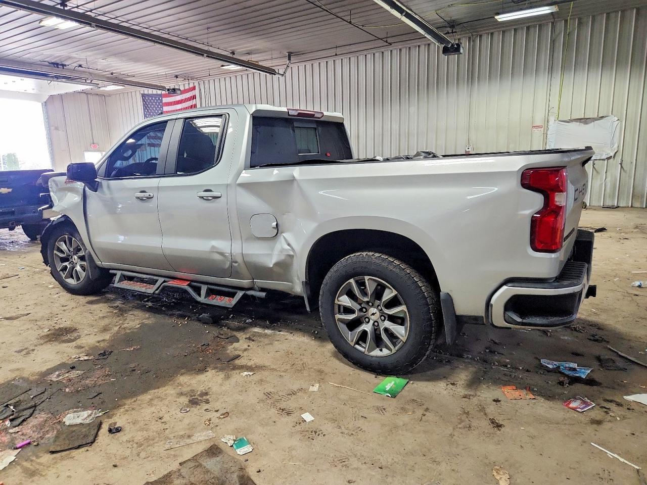2021 CHEVROLET Silverado