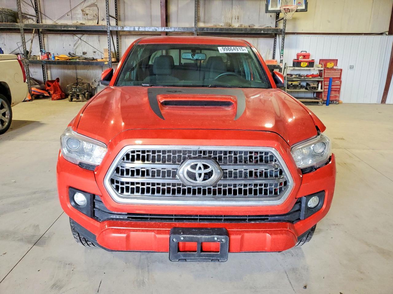 2016 TOYOTA TACOMA