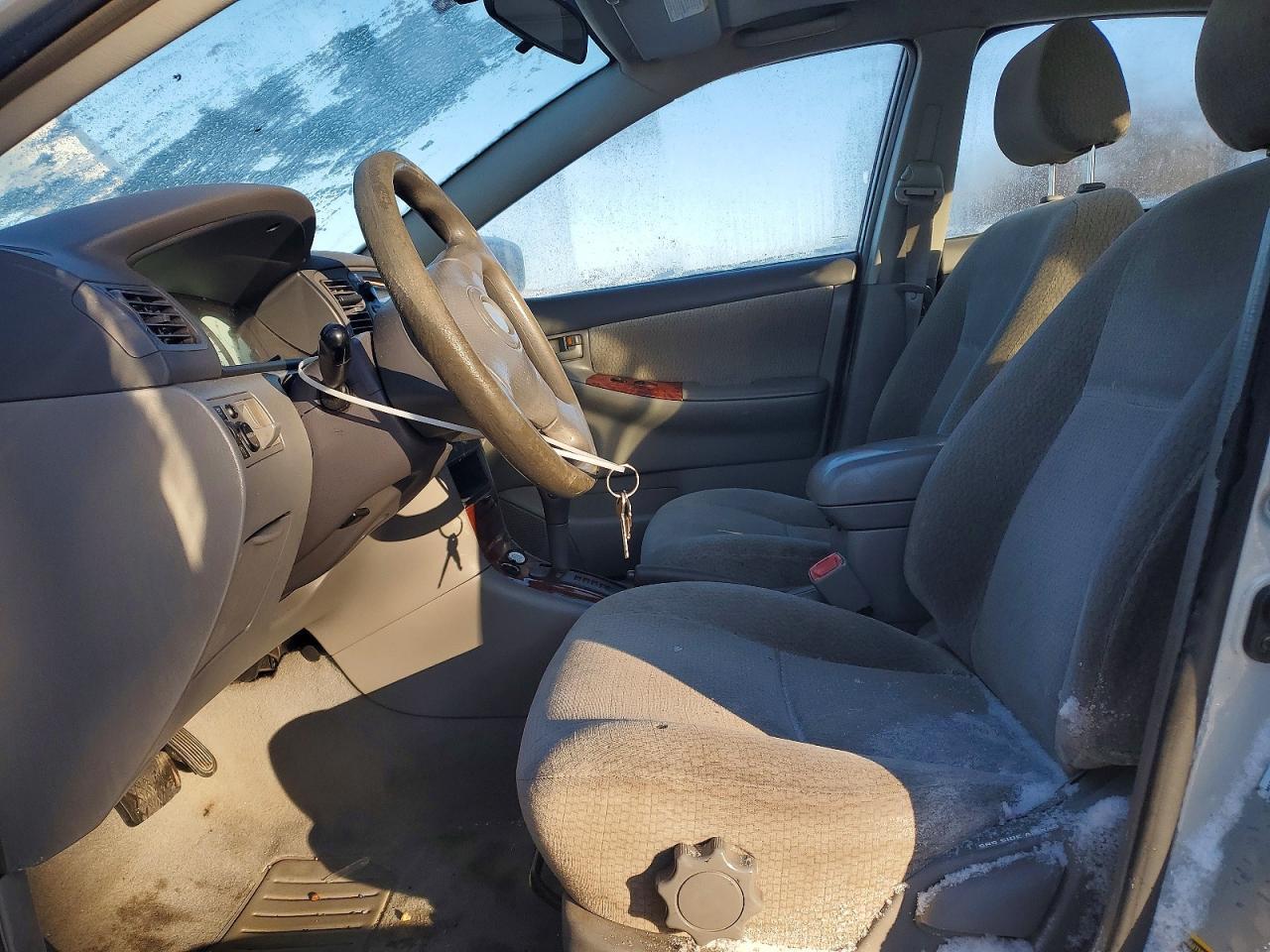 2004 TOYOTA COROLLA