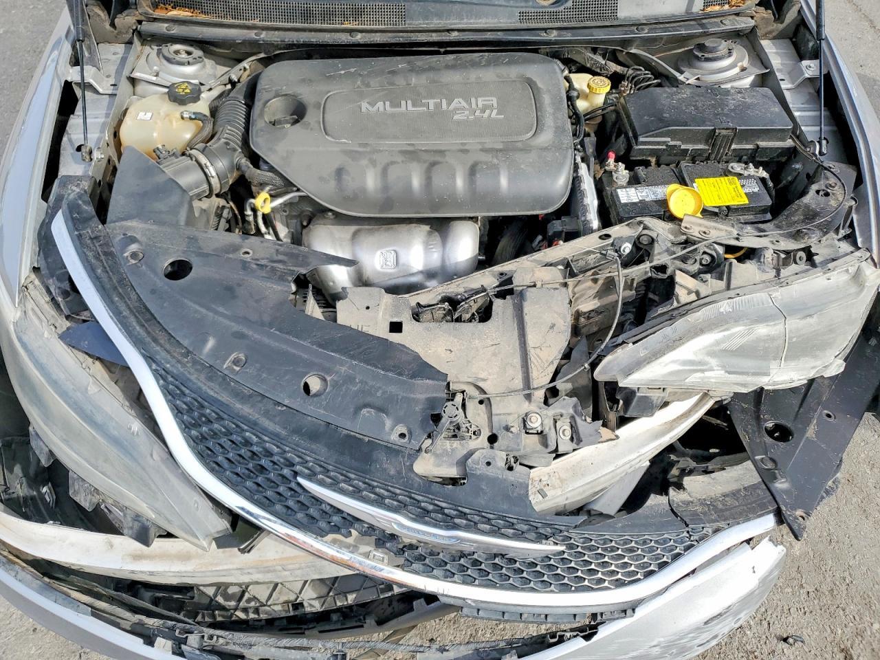 2015 CHRYSLER 200