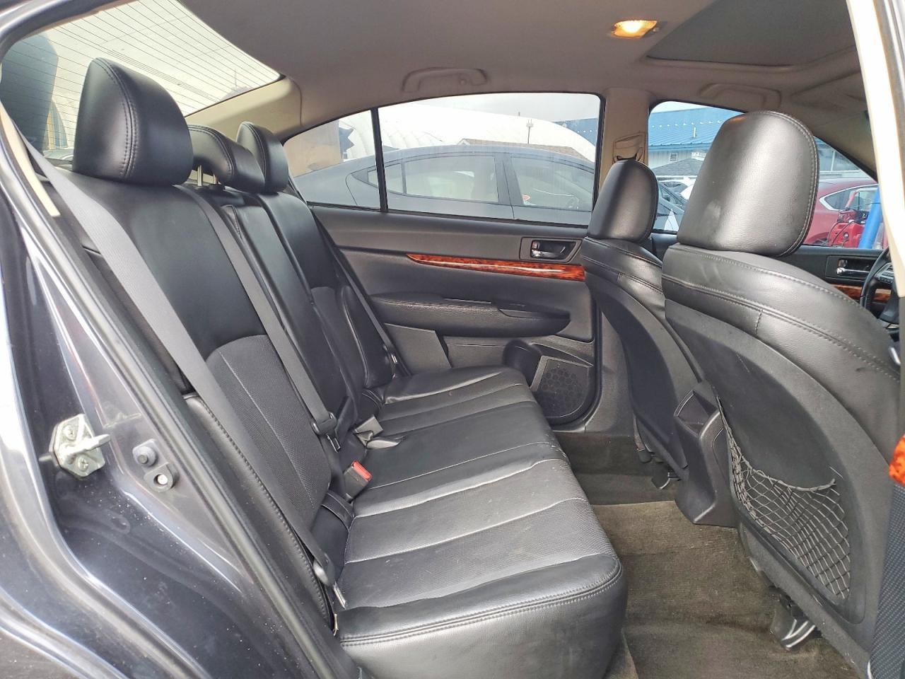 2012 SUBARU Legacy