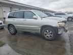 2004 TOYOTA HIGHLANDER