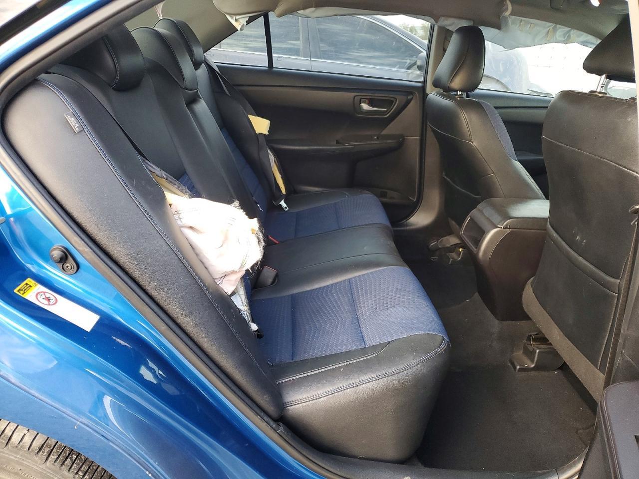2016 TOYOTA CAMRY