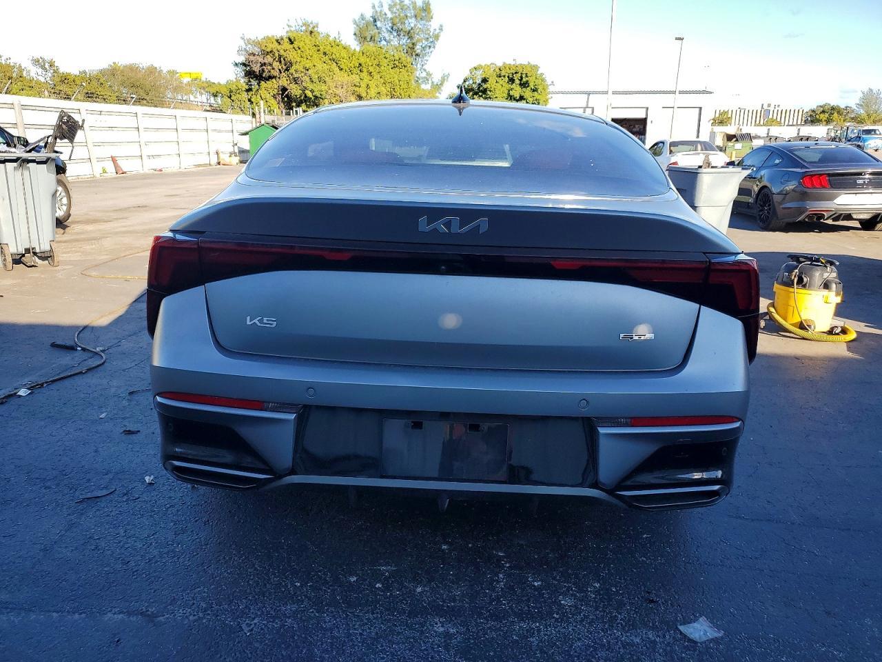 2025 KIA K5