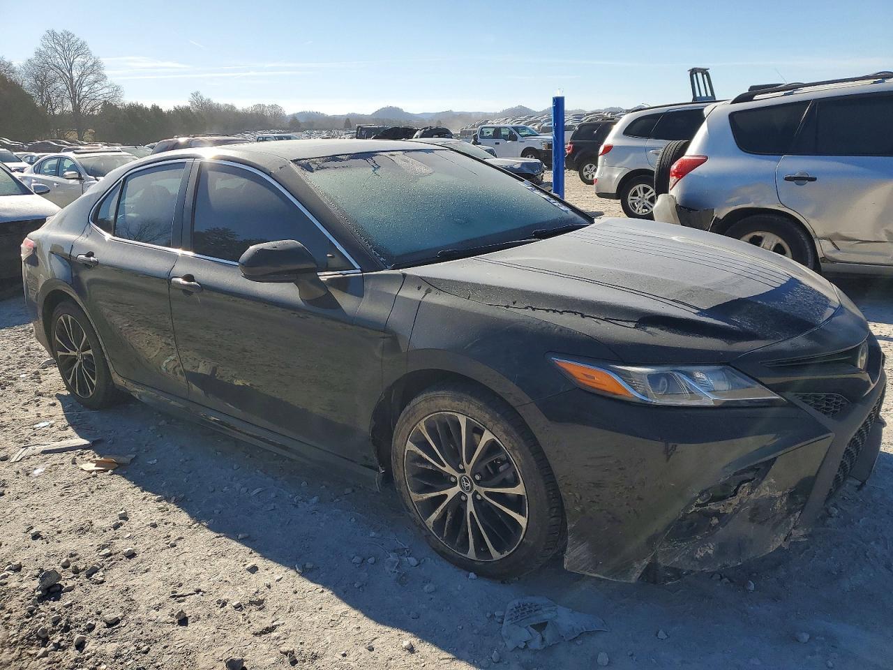 2018 TOYOTA CAMRY