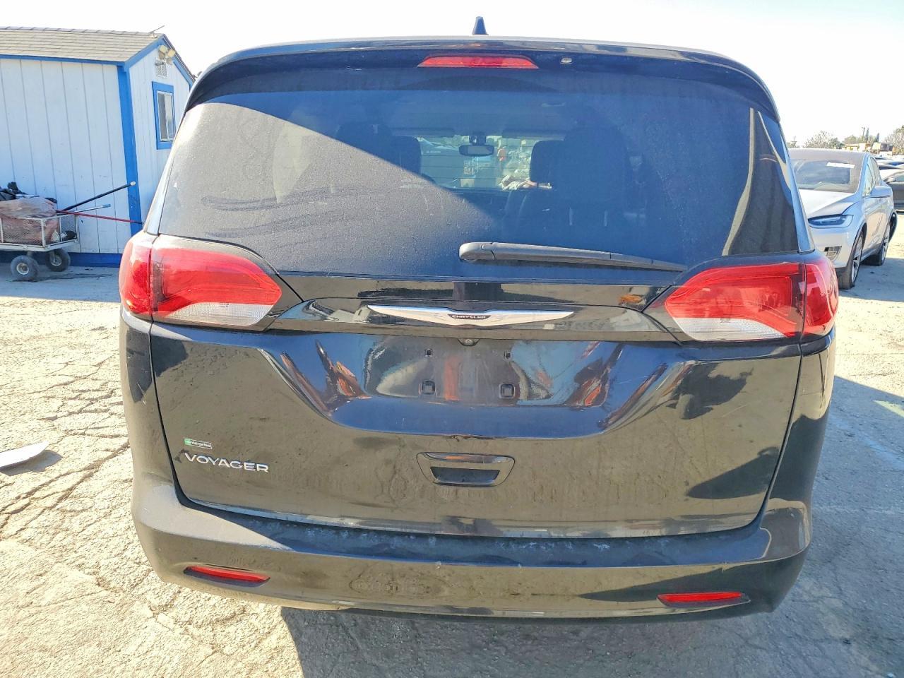 2021 CHRYSLER Voyager