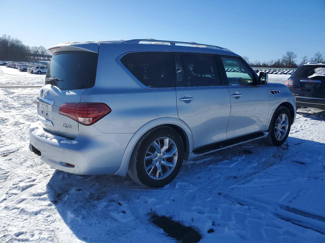 2011 INFINITI QX56