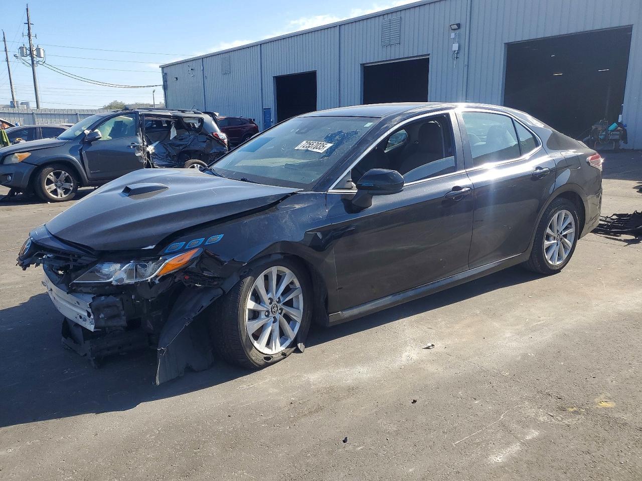 2022 TOYOTA CAMRY