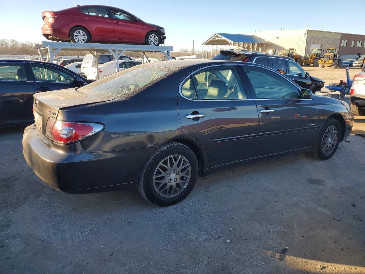 2004 LEXUS ES 330