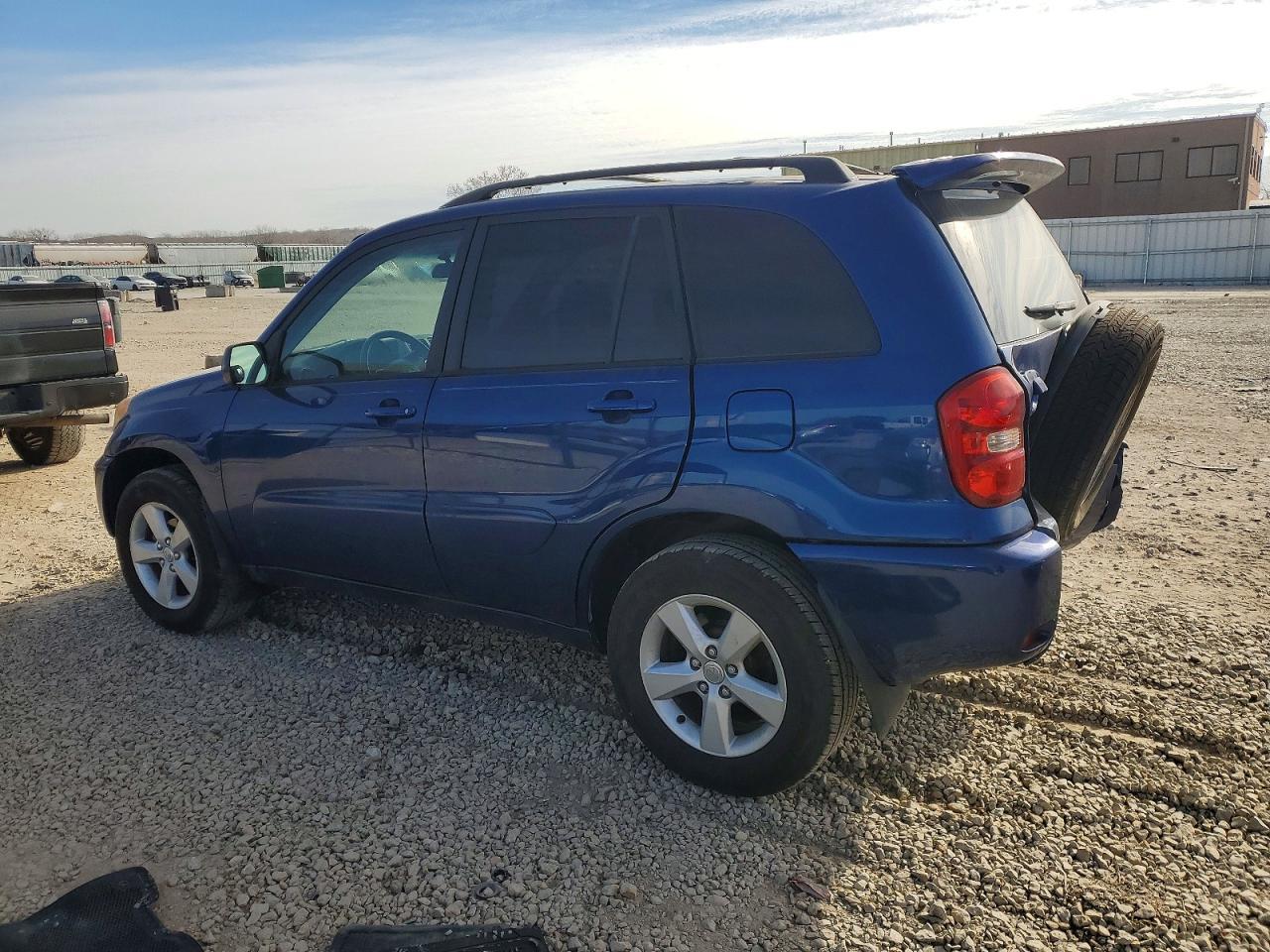 2005 TOYOTA RAV4