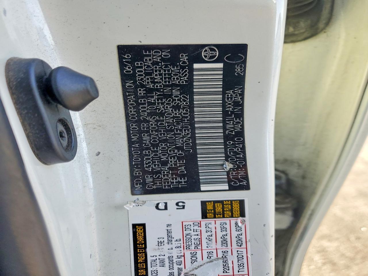 2017 TOYOTA PRIUS V