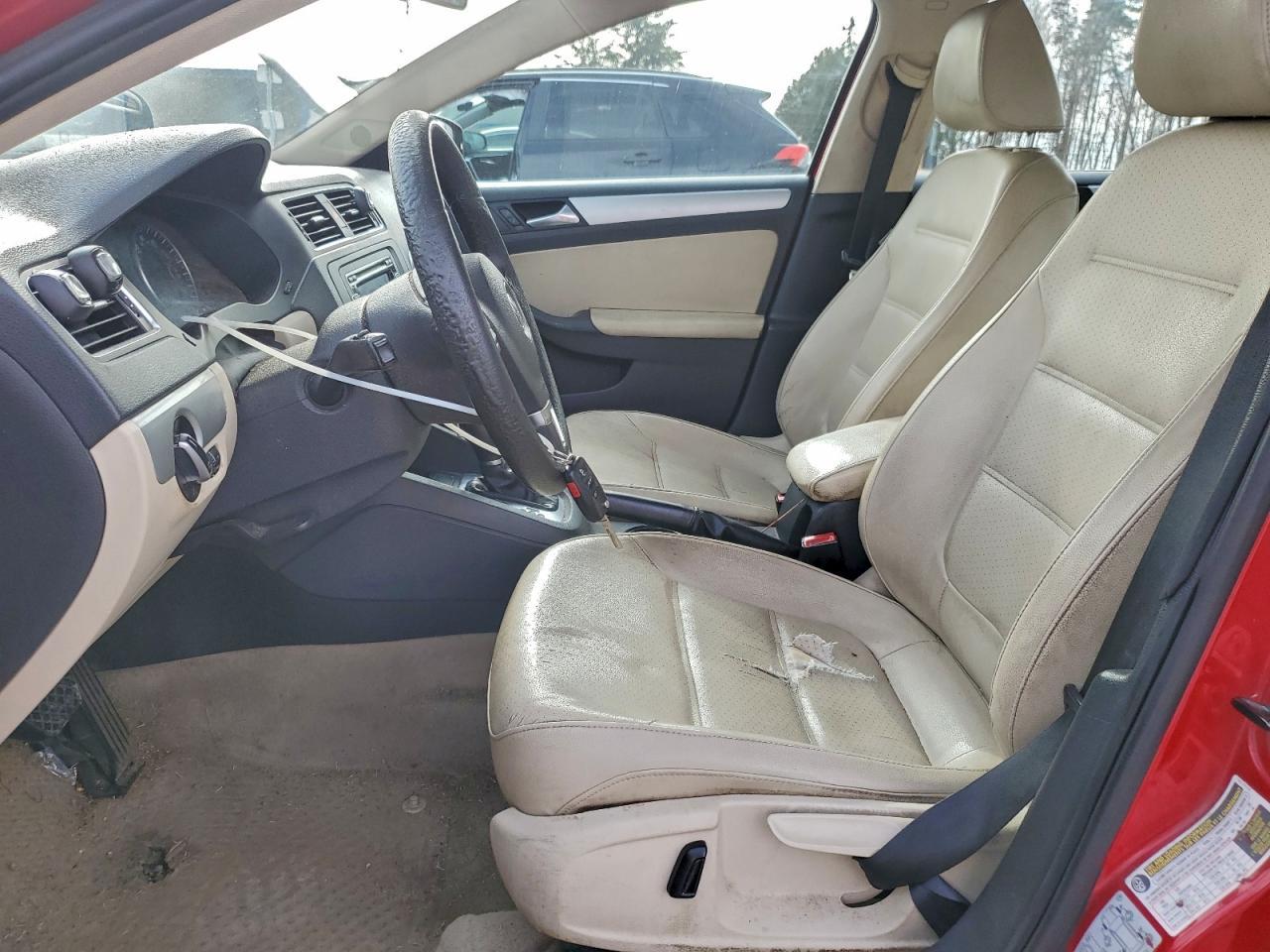2013 VOLKSWAGEN JETTA
