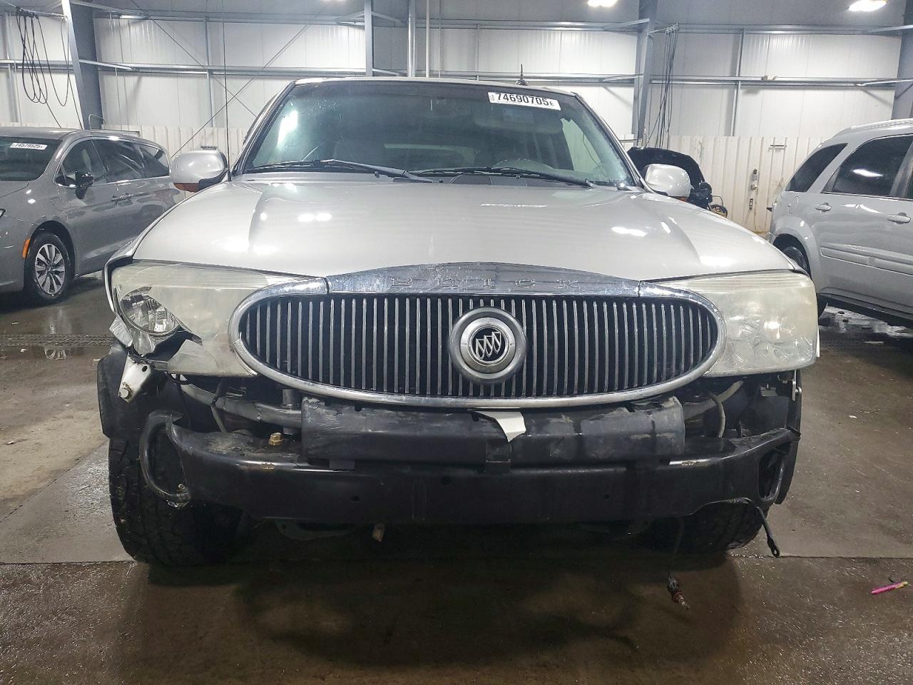 2004 BUICK Rainier