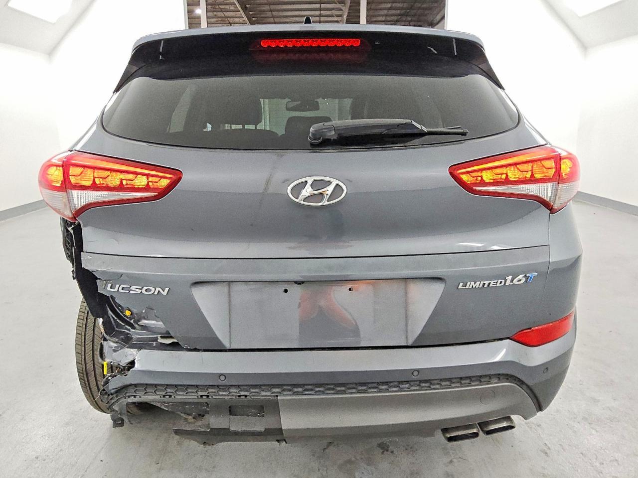 2016 HYUNDAI TUCSON