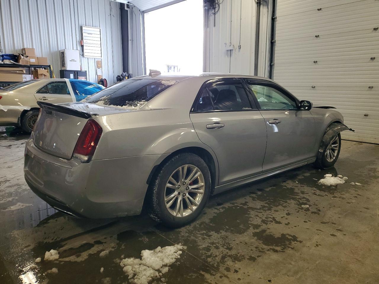 2018 CHRYSLER 300