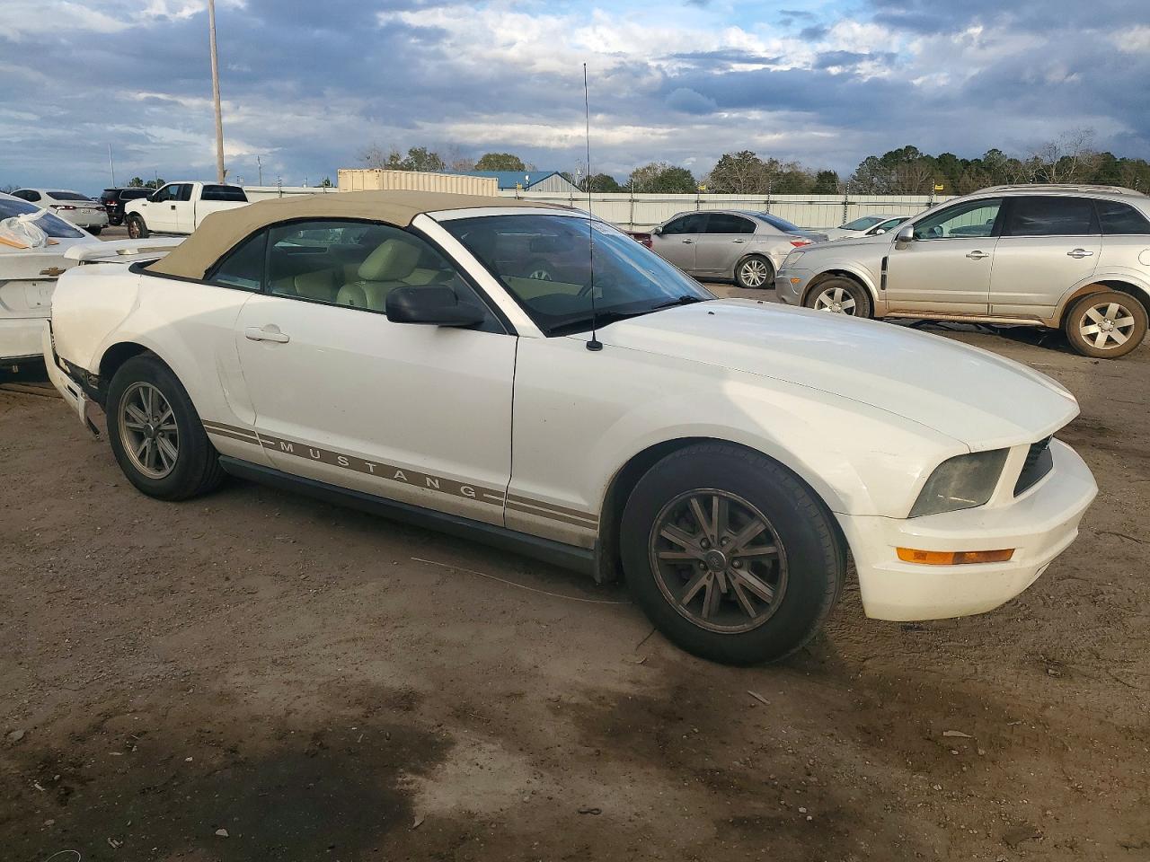 2005 FORD MUSTANG