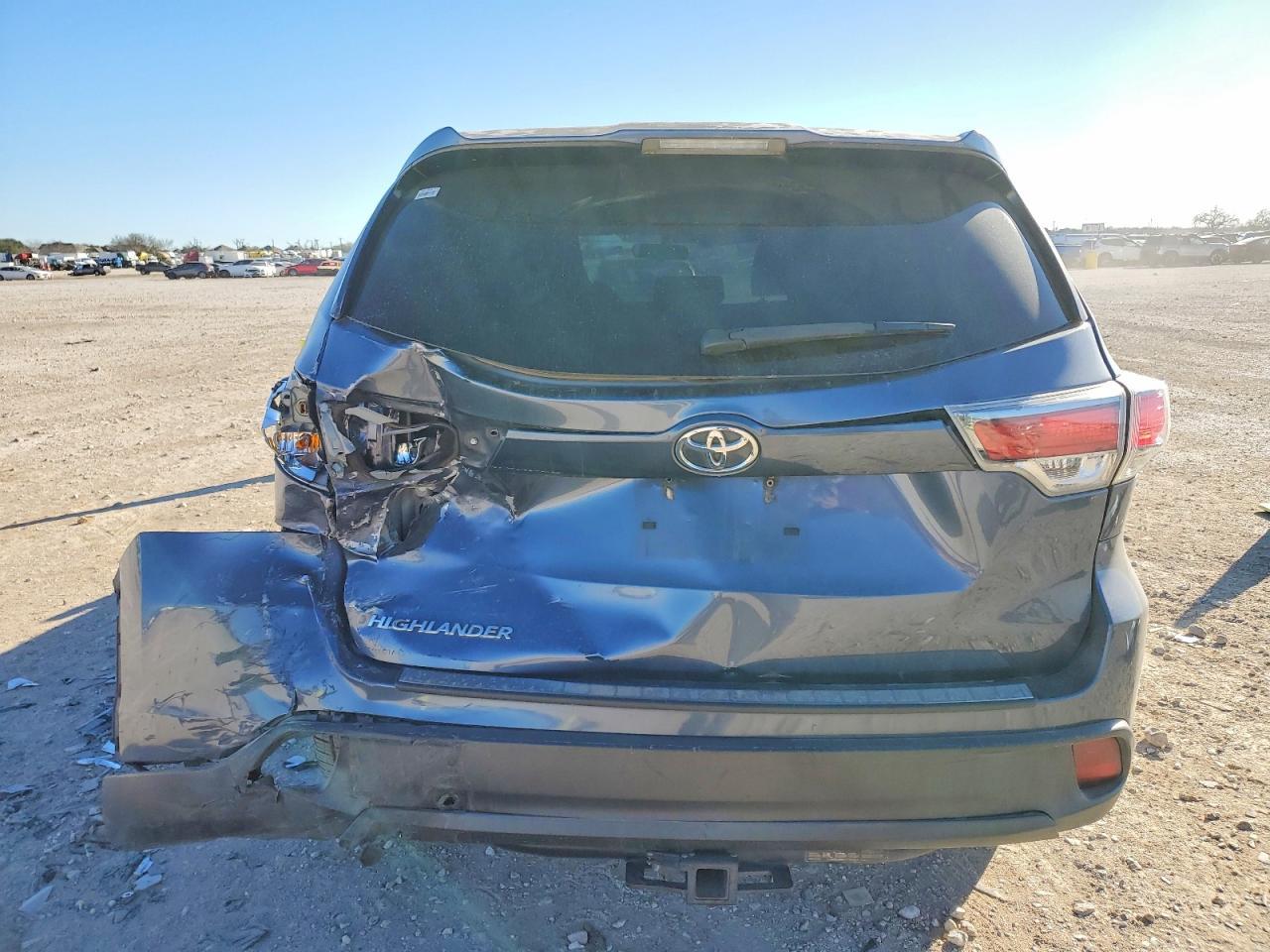 2016 TOYOTA HIGHLANDER