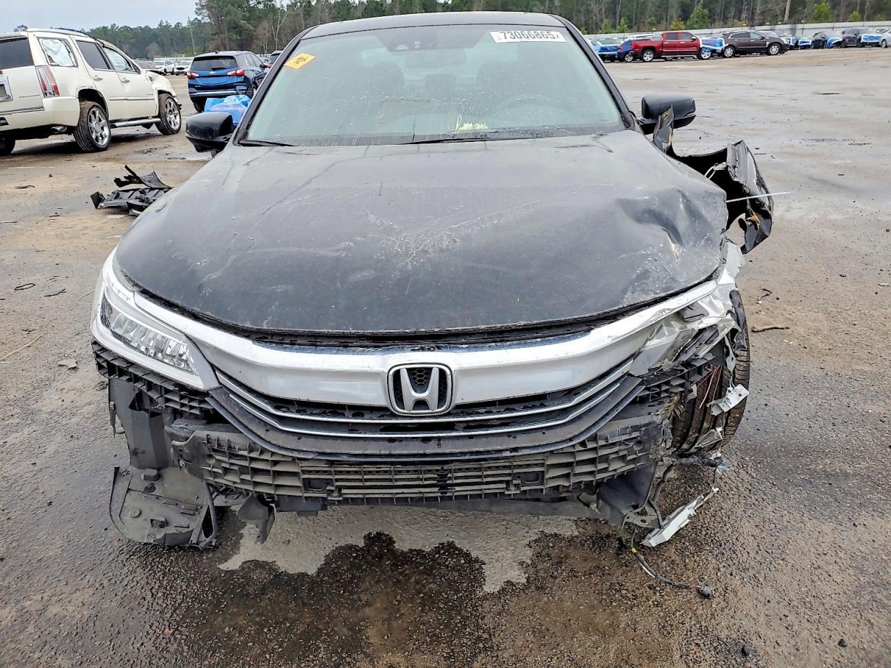 2017 HONDA ACCORD