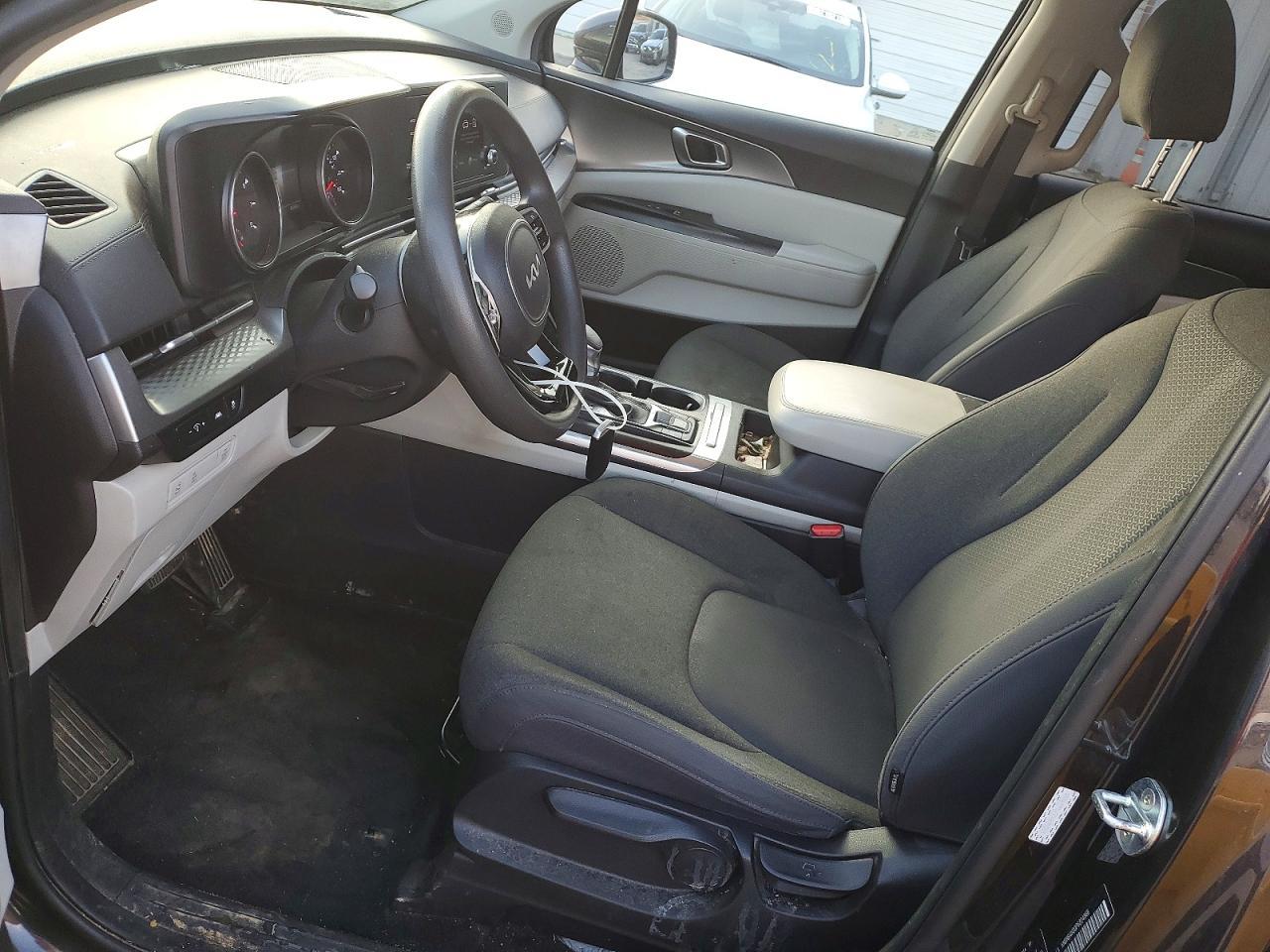 2023 KIA Carnival