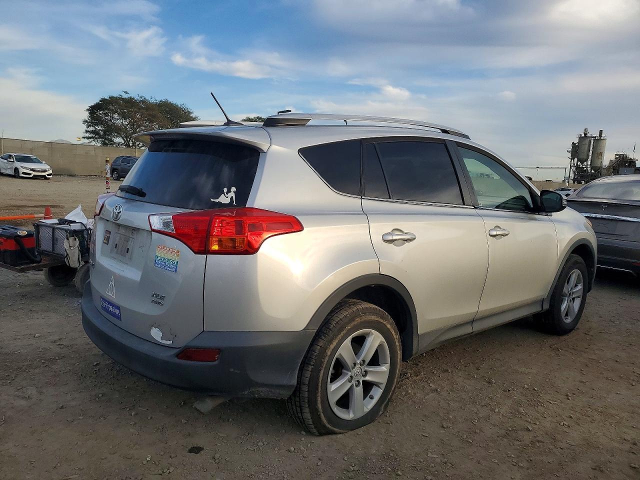 2013 TOYOTA RAV4