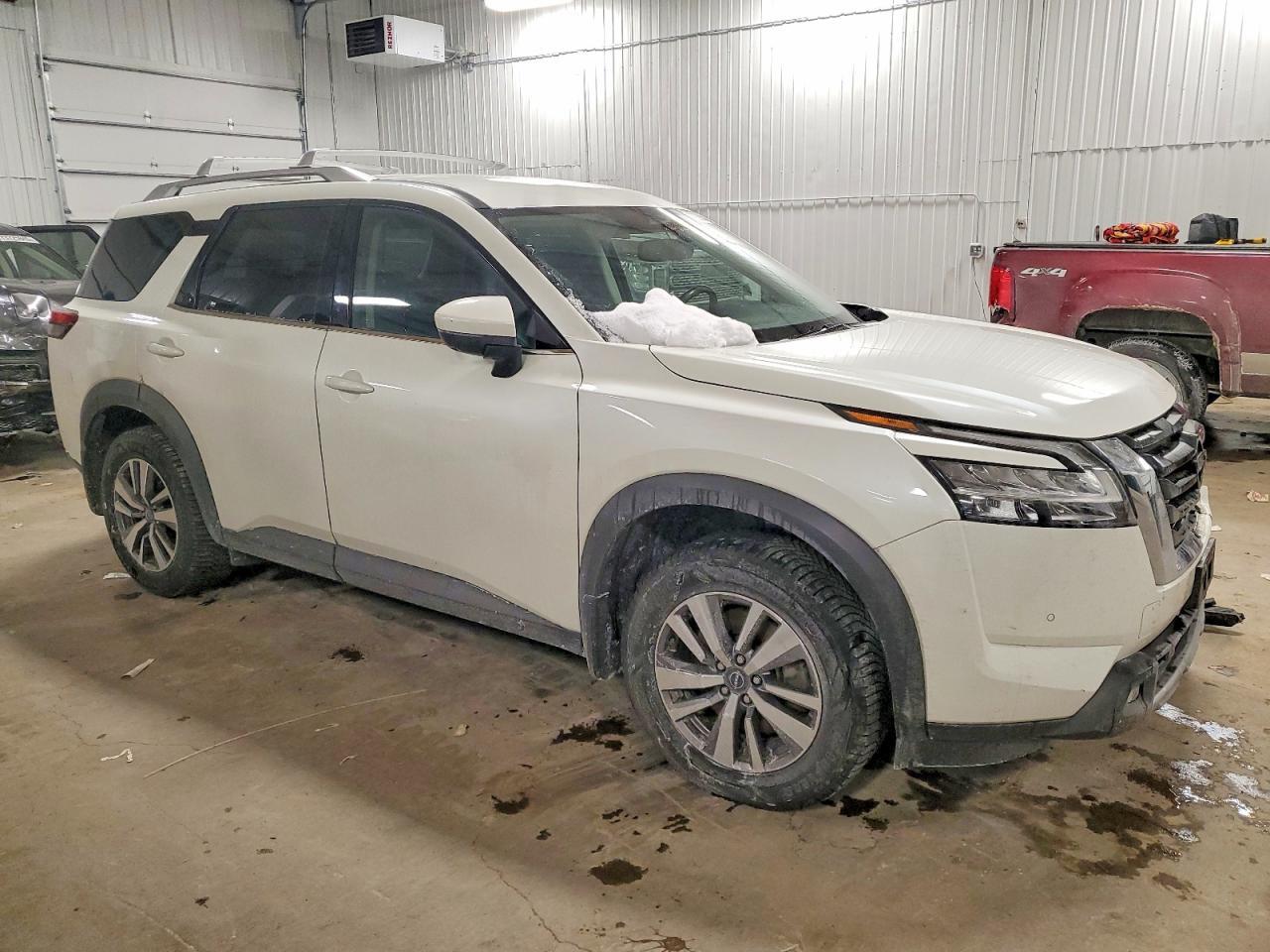 2022 NISSAN PATHFINDER