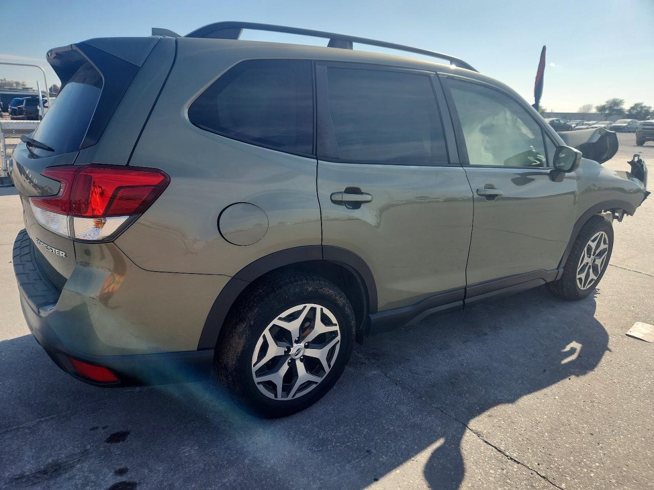 2021 SUBARU FORESTER