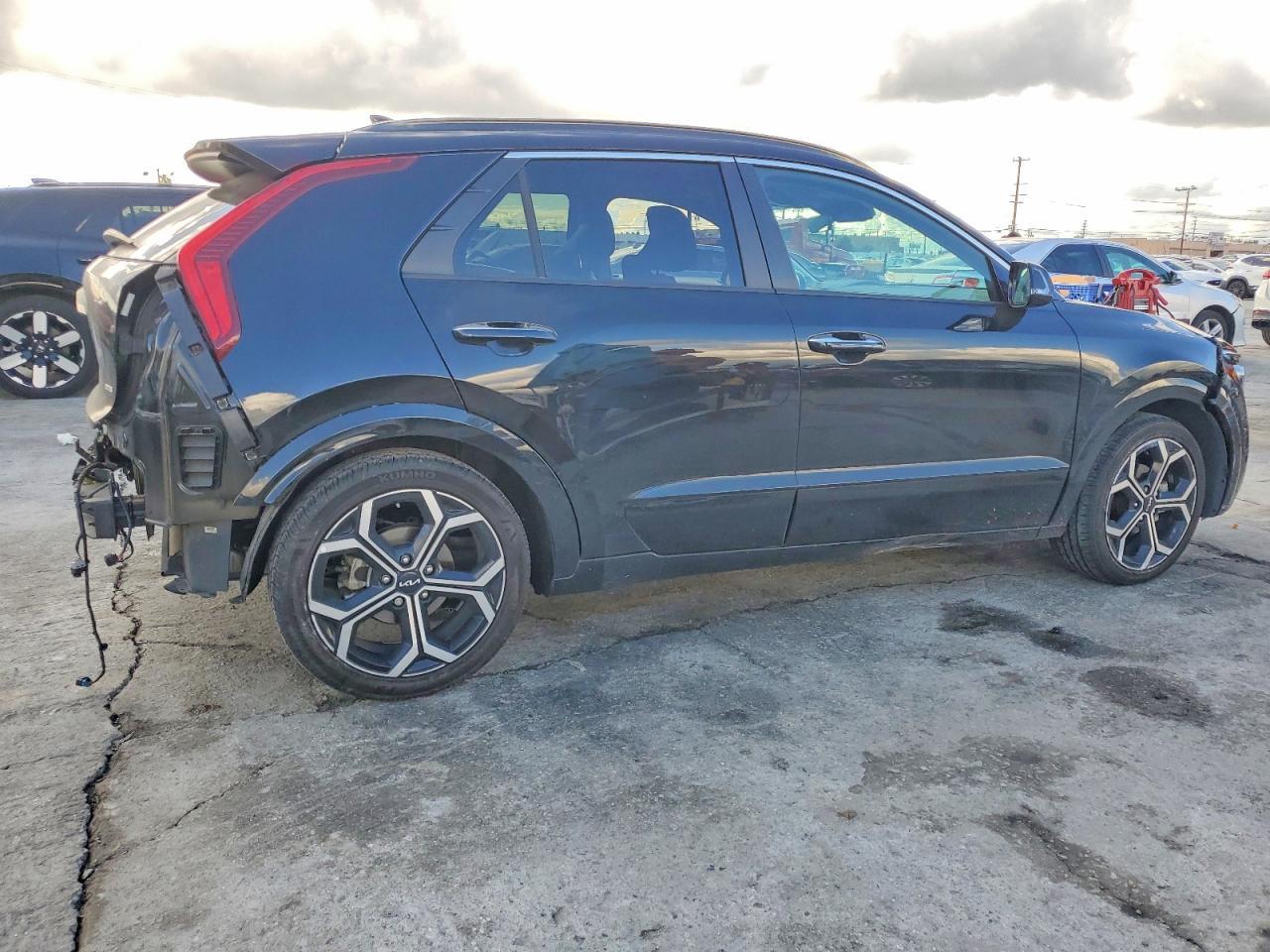 2023 KIA Niro