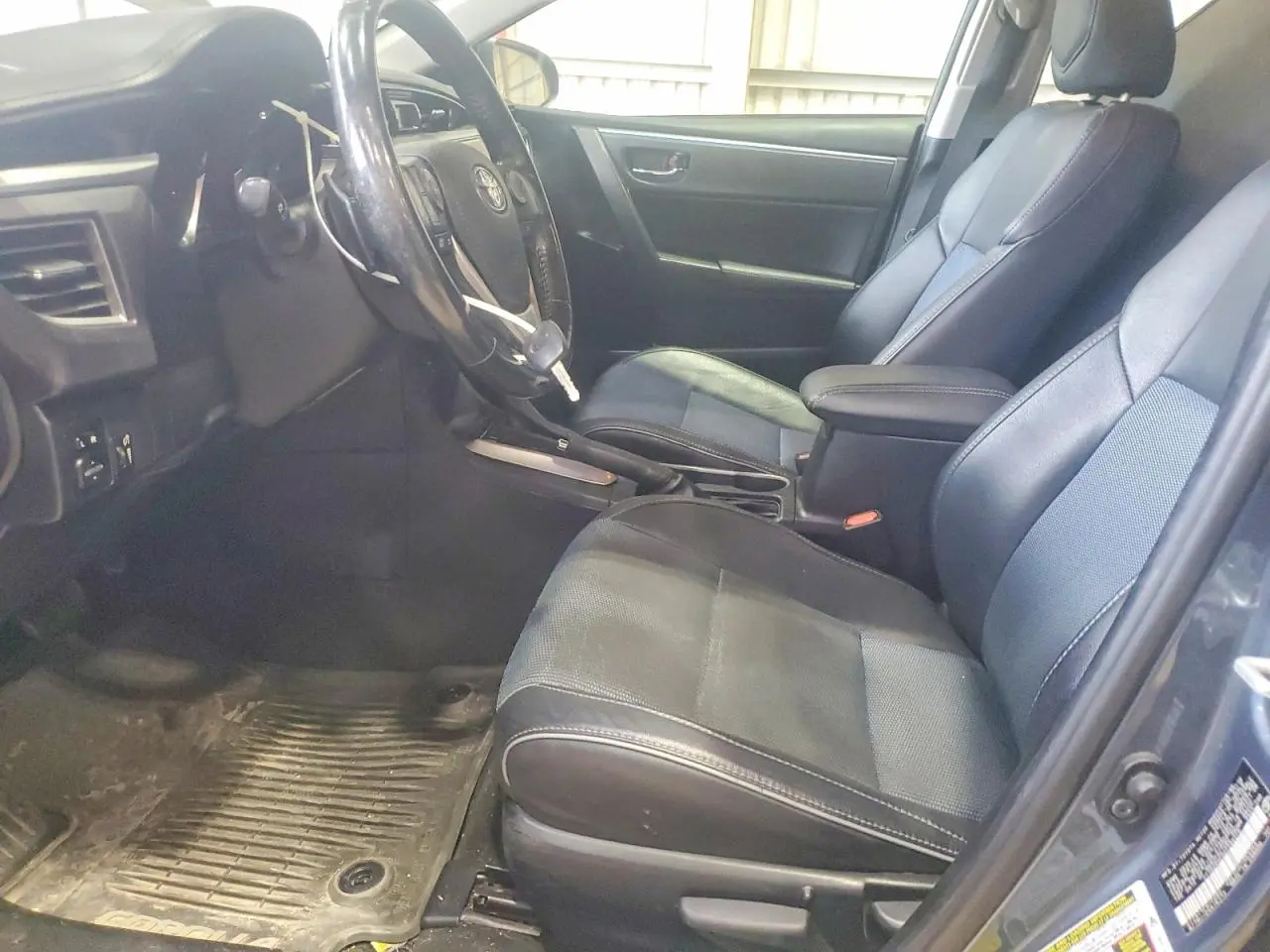 2016 TOYOTA COROLLA