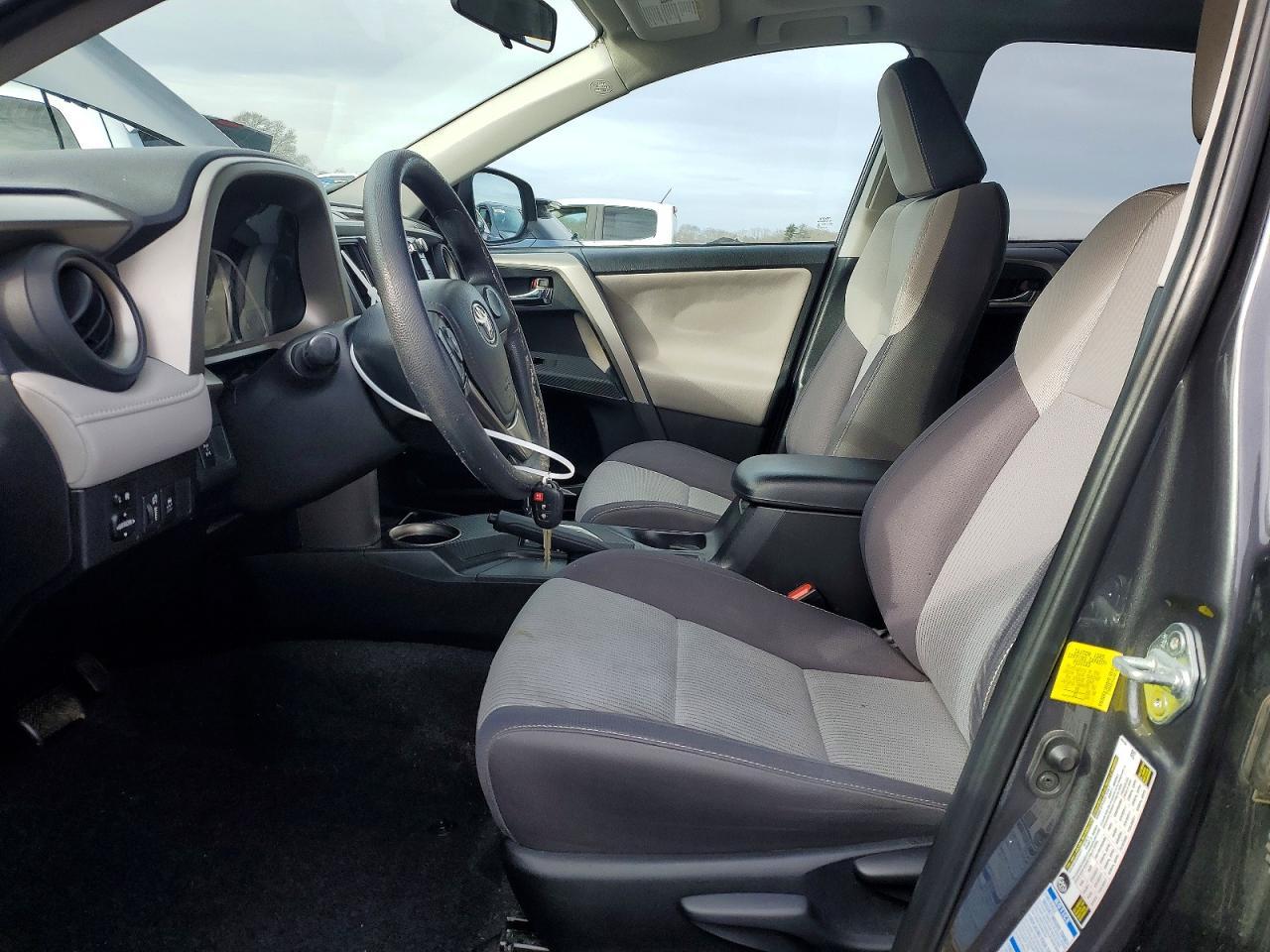 2015 TOYOTA RAV4