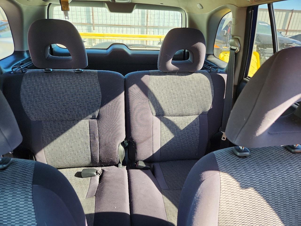 2004 TOYOTA RAV4