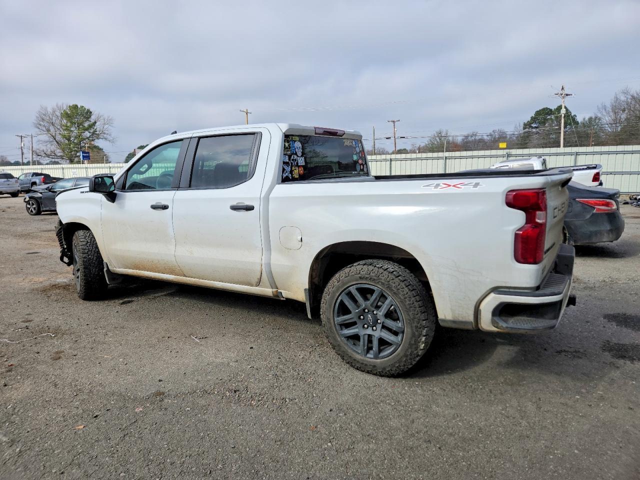 2024 CHEVROLET Silverado
