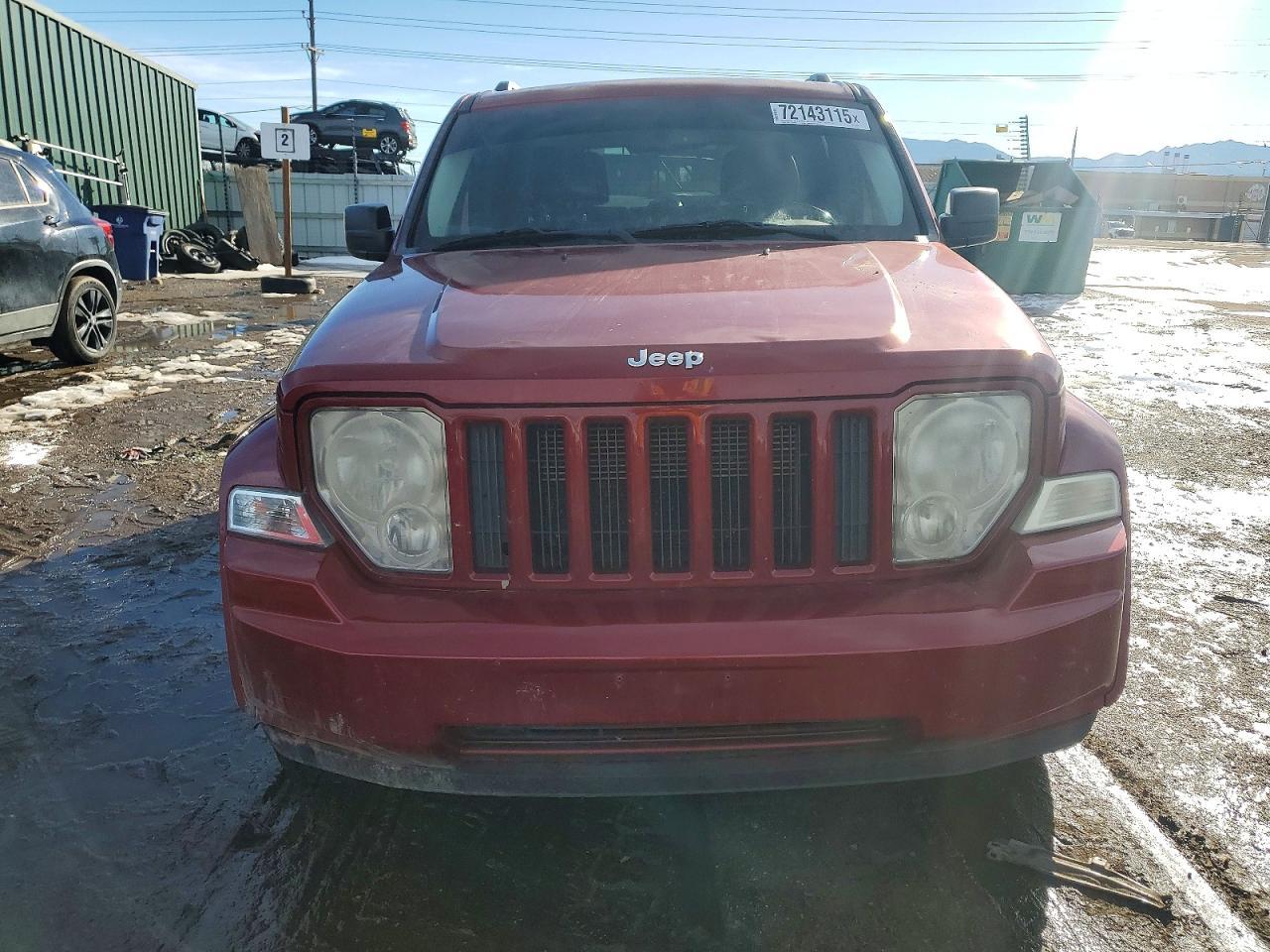 2012 JEEP Liberty