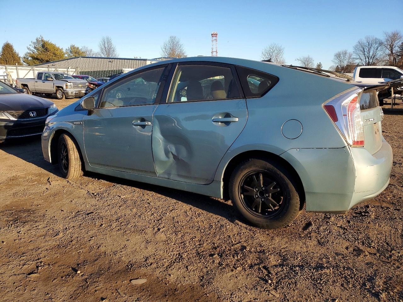 2015 TOYOTA PRIUS