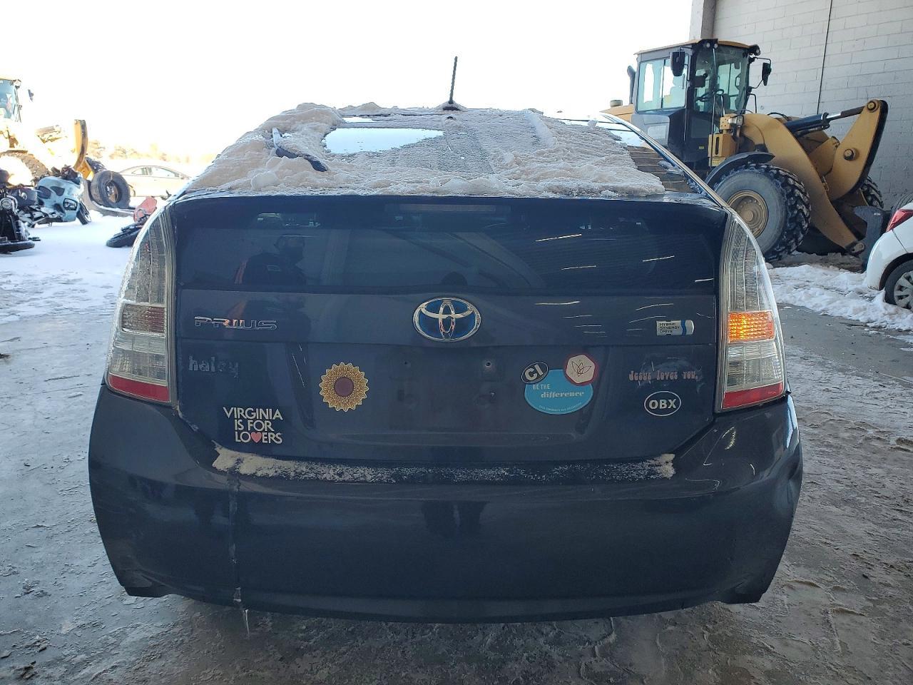 2011 TOYOTA PRIUS